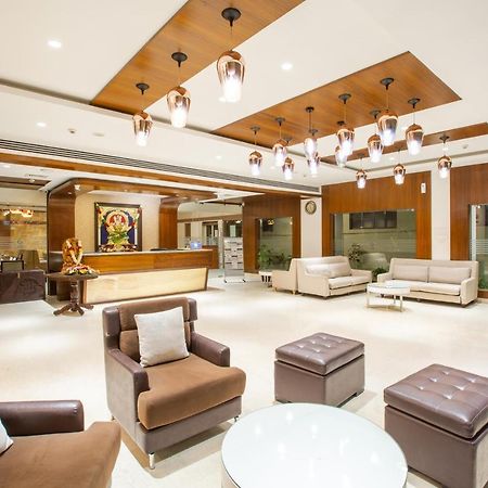สารัธ กรันเด Hotel Pudukkottai ภายนอก รูปภาพ