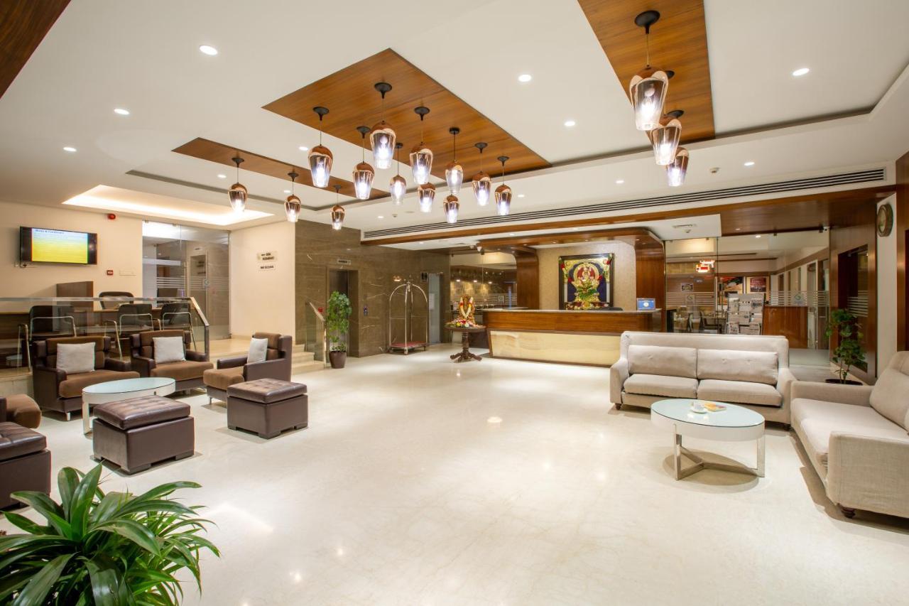 สารัธ กรันเด Hotel Pudukkottai ภายนอก รูปภาพ