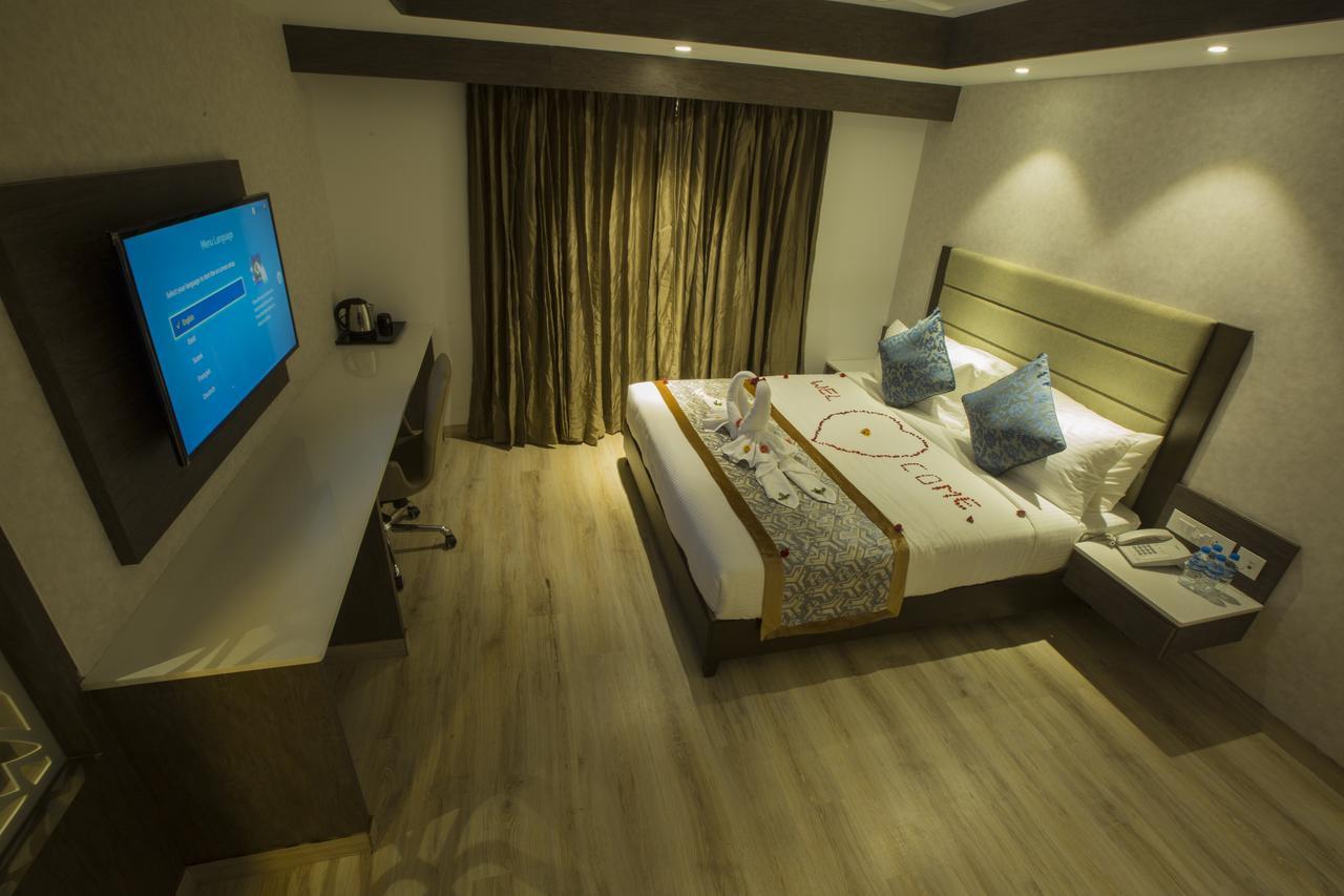 สารัธ กรันเด Hotel Pudukkottai ภายนอก รูปภาพ